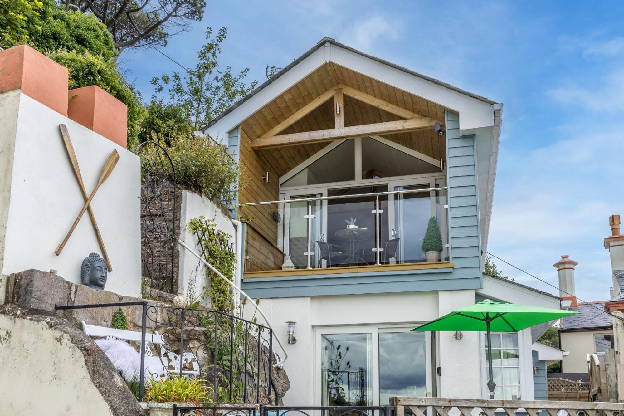 The Boathouse - Panoramic Sea View Retreat, Near Town, Marina & Beach, With Parking Торки Екстериор снимка