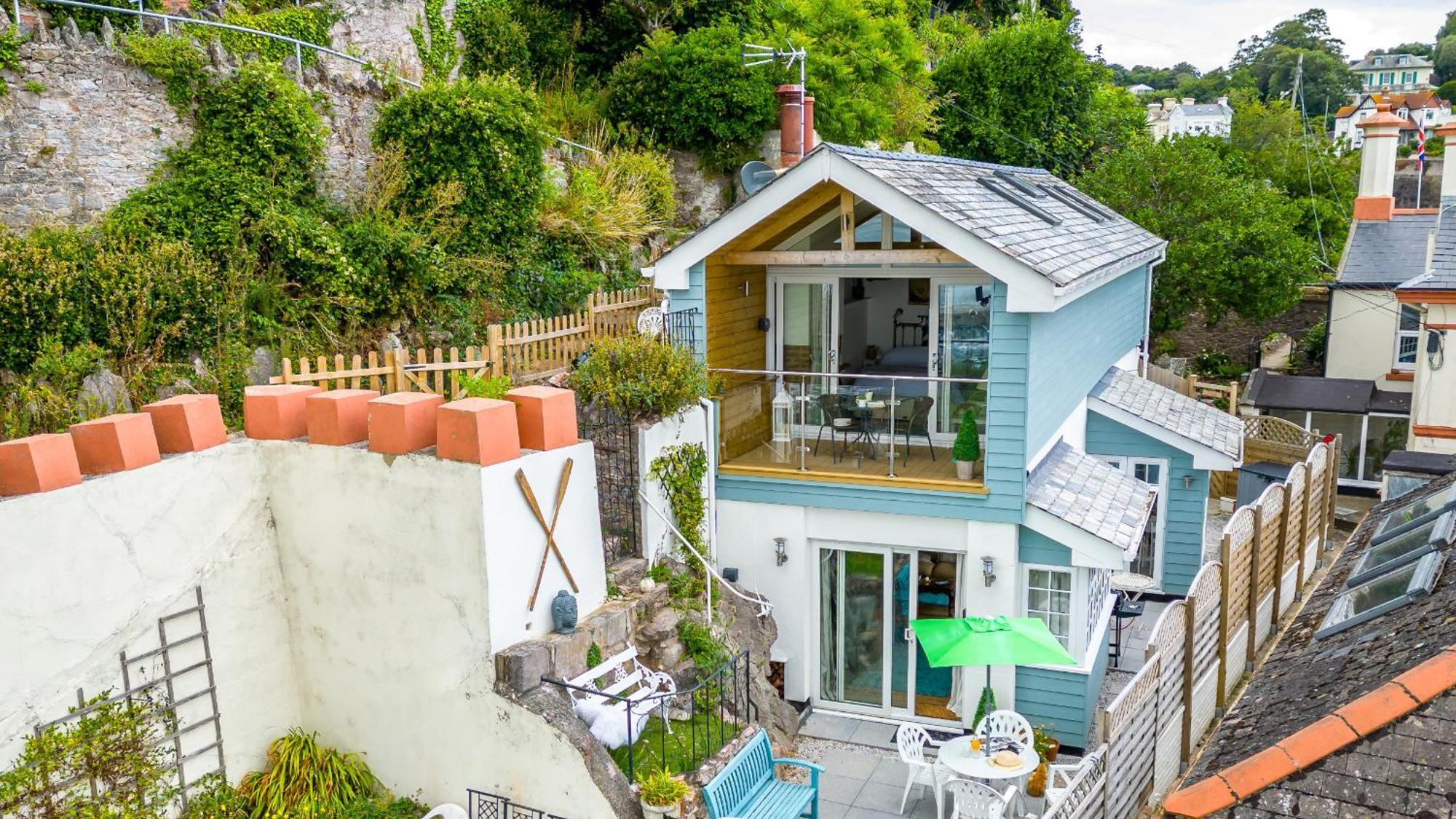 The Boathouse - Panoramic Sea View Retreat, Near Town, Marina & Beach, With Parking Торки Екстериор снимка